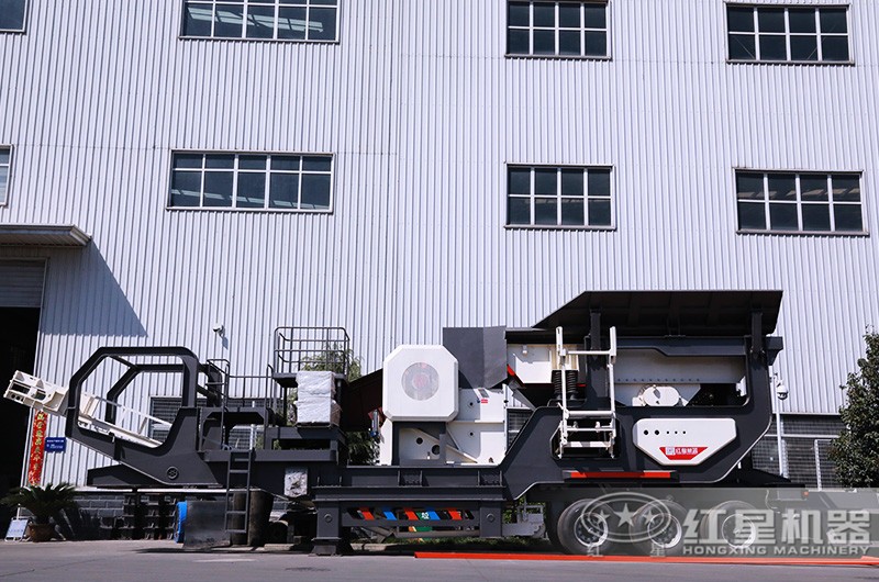 輪胎移動(dòng)顎式破碎站