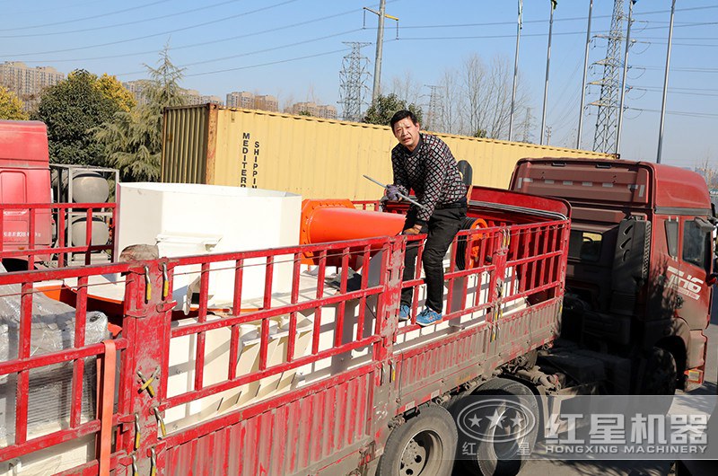 紅星制砂機發貨圖